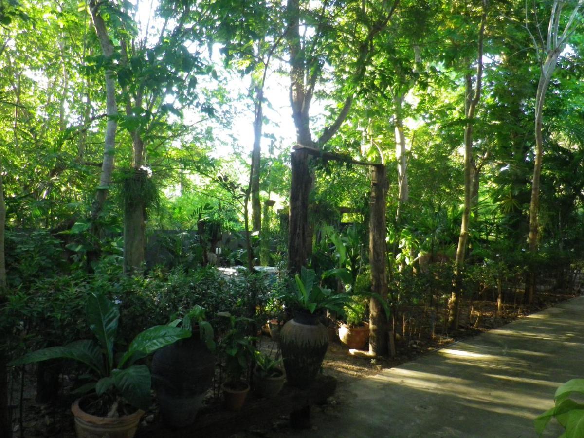 The Theatre Villa Bang Saphan Exterior photo