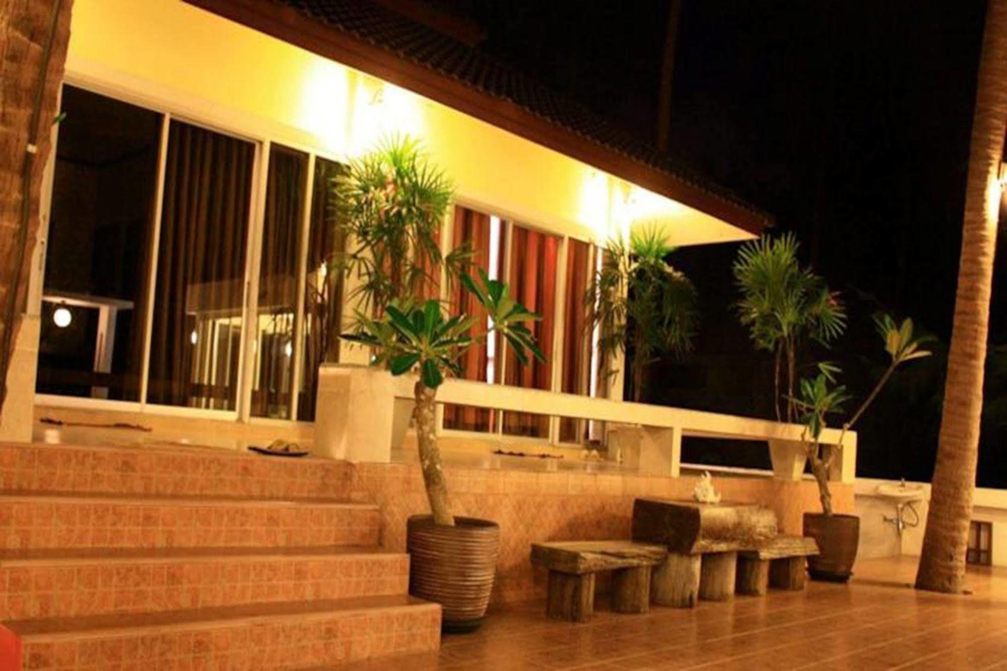 The Theatre Villa Bang Saphan Exterior photo